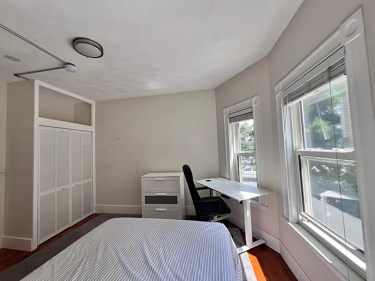 74 Lowell St #2 — Photo 5