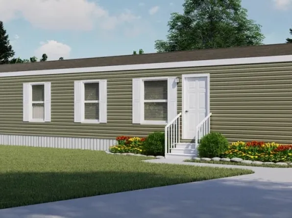 110 State St, Raeford, NC 28376