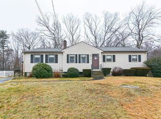 24 Valleyview Rd, Bellingham, MA 02019