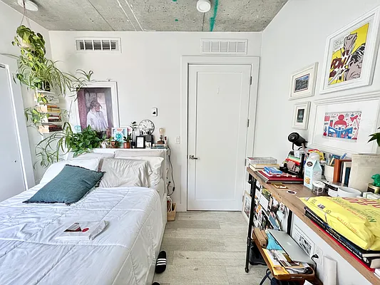 Rented by Pear NYC LLC | media 35