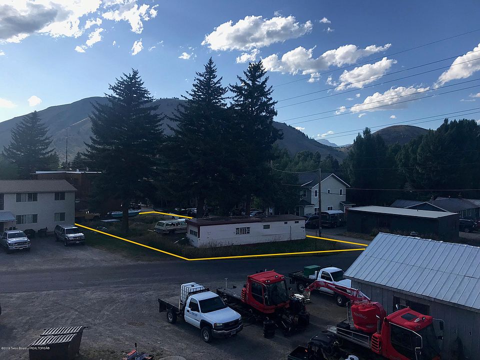 445 Vine St Jackson WY Zillow