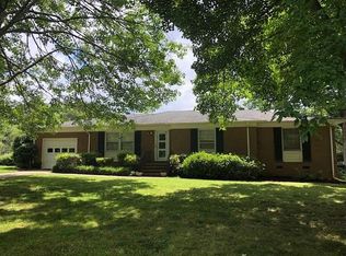 634 Briarwood Dr, Mooresville, NC 28115