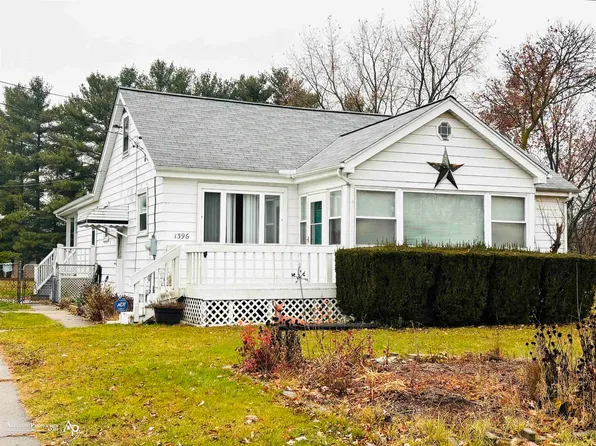 1396 S Graham Rd, Flint, MI 48532