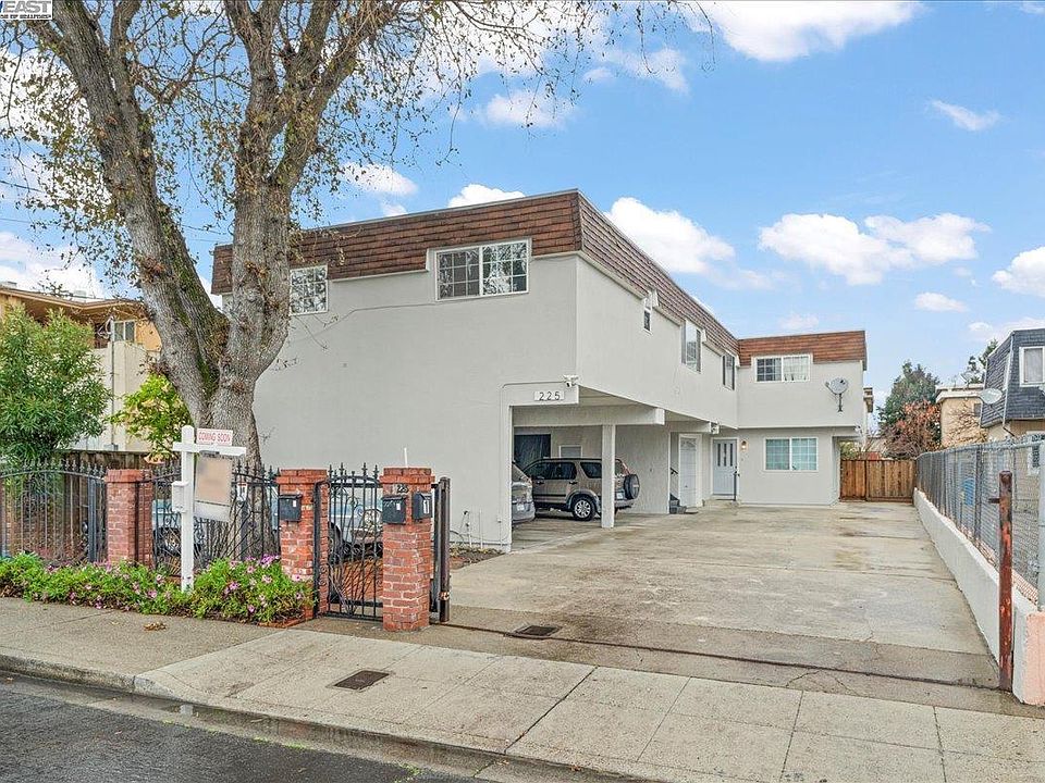 1st image of 225 4th Ave