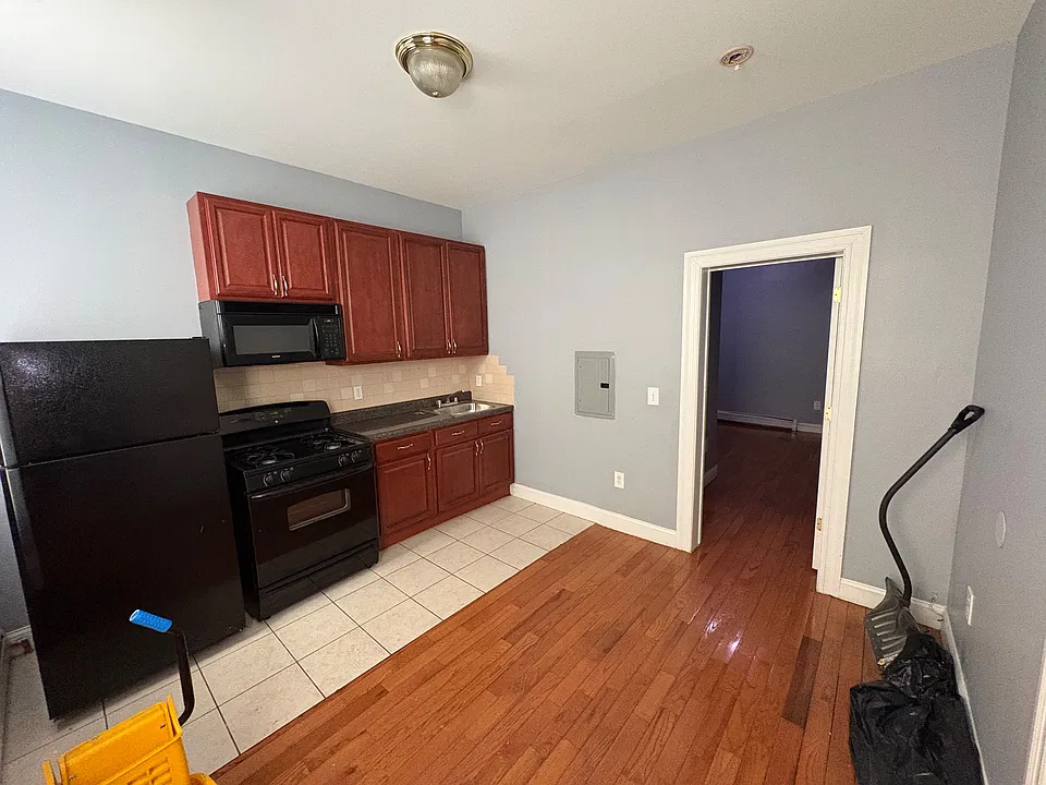 434 Avenue C #2E