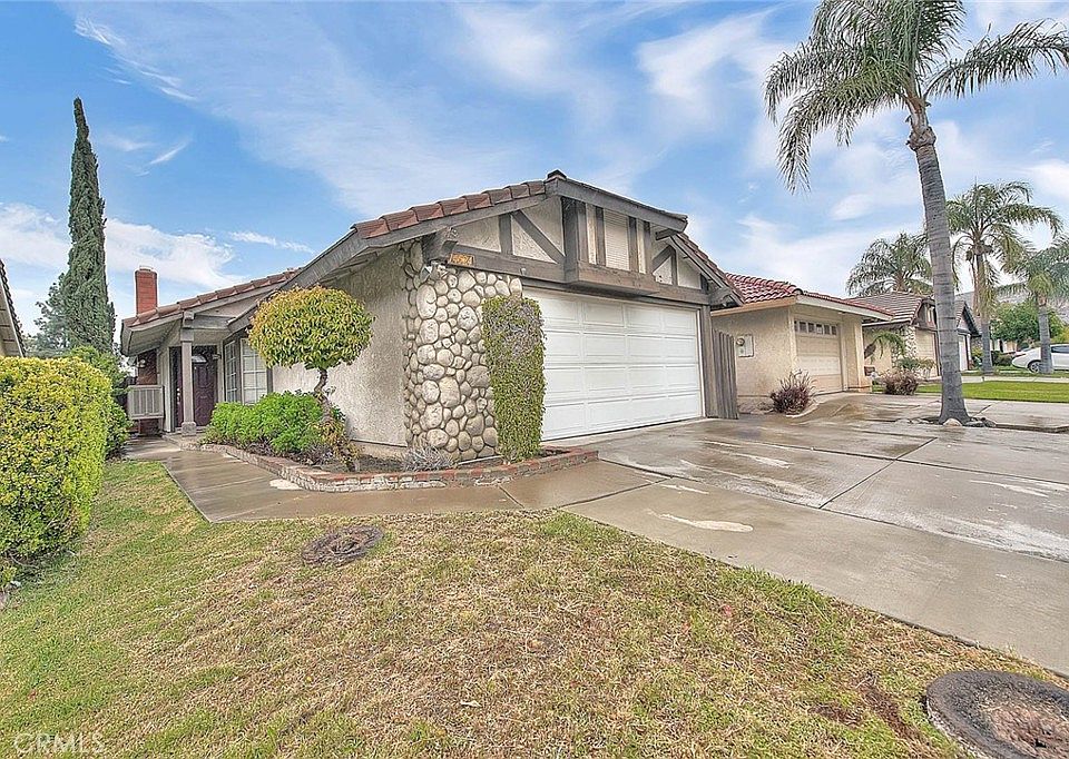 1st image of 14524 Mountain High Dr