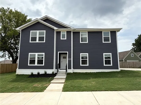 850 Hudson St, Prairie Grove, AR 72753