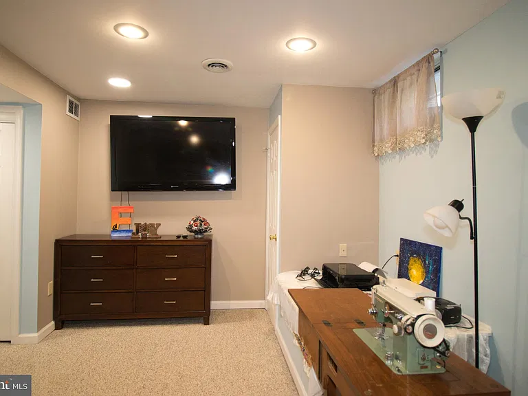 4590 Louise Saint Claire Dr — Photo 16