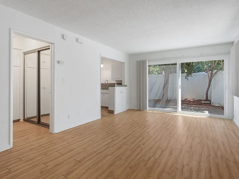974 Haverford Ave #2 — Photo 2