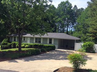 182 Whitmire Cir, Tunnel Hill, GA 30755