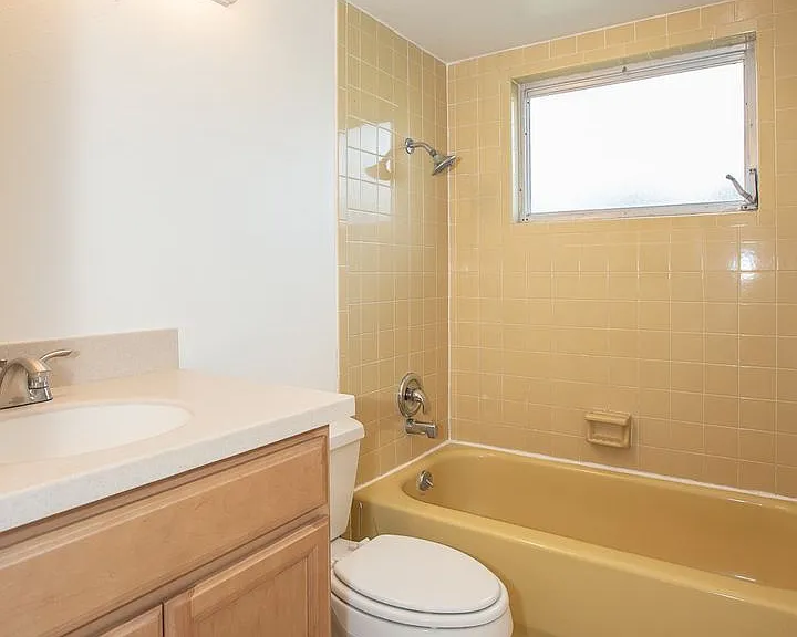 2242 King Johns Ct — Photo 11