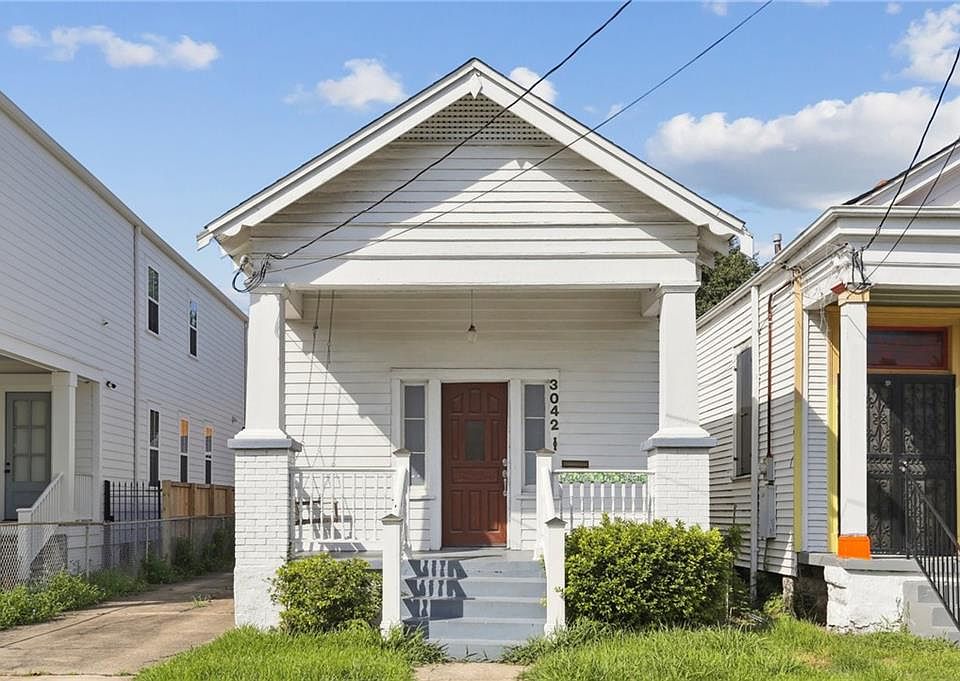 1st image of 3042 Saint Philip St