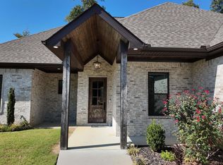7717 S Shoreline Blvd, Benton, AR 72019