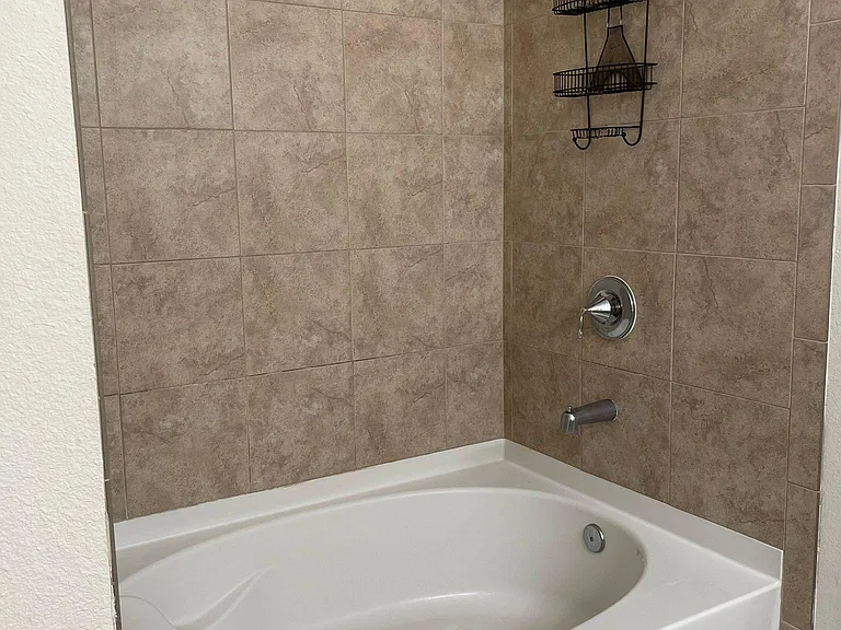 3167 Hawks Hill Ln — Photo 24