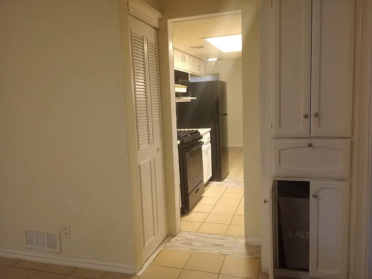 5130 Village Grn #A — Photo 14