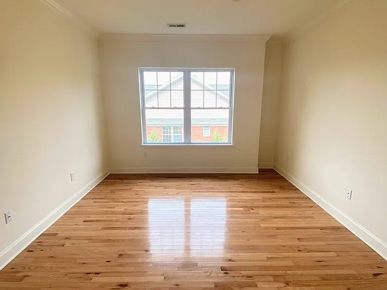 95 Central Ave — Photo 9