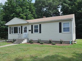 137 Rathbun St, Coventry, RI 02816