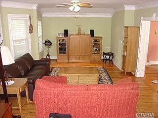 1st image of 23 Park Pl