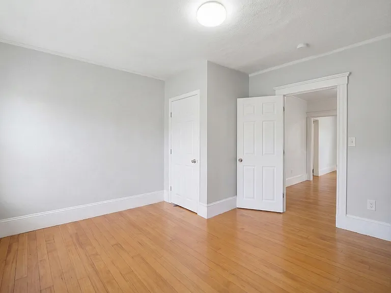 19 Irma Ave #B — Photo 6