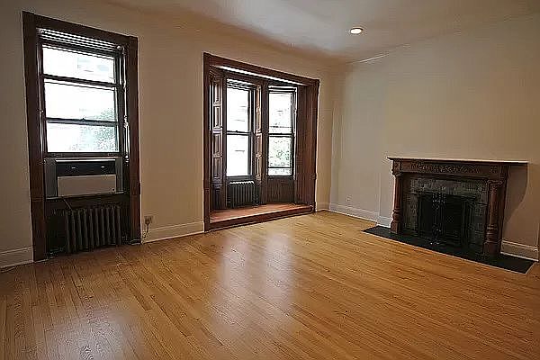 1st image of 308 W 81st St