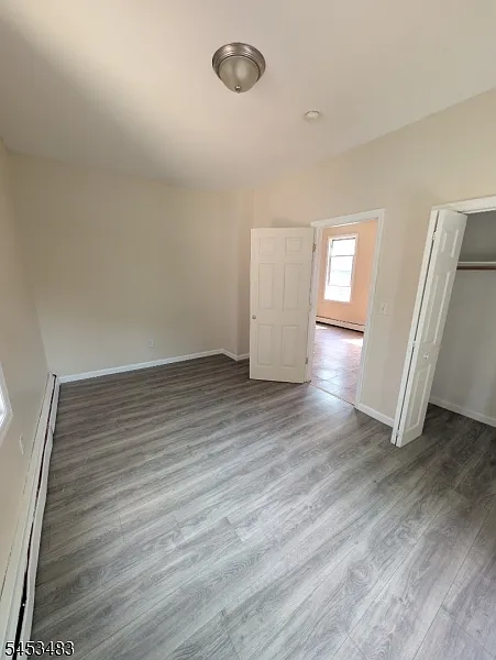 3 bed, 1.0 bath, $2,200 — Photo 3