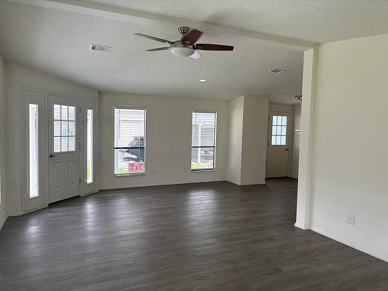 1715 Hilton Head Blvd — Photo 7