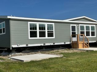 19433 Homestead Ln #196, Rockwood, MI 48173