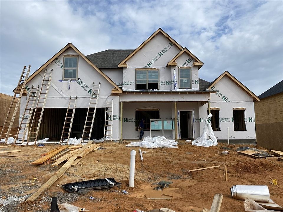 2nd image of 754 Wyndham Village Ct