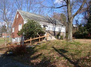 714 Ramon Dr, Pittsburgh, PA 15238