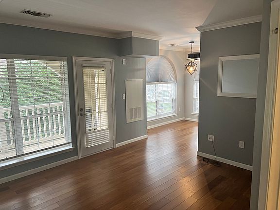3rd image of 4561 Strutfield Ln APT 3117
