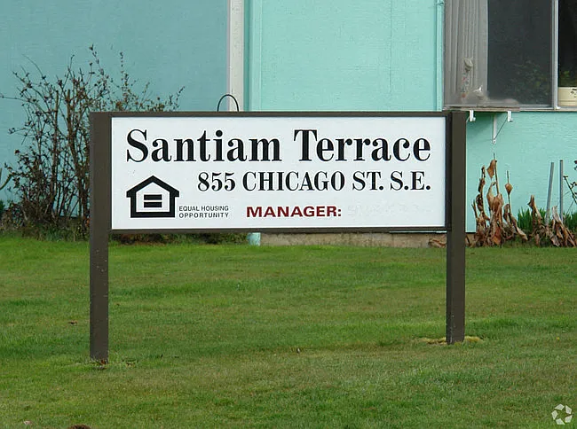 Santiam Terrace — Photo 2