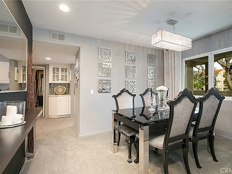 28 Corniche Dr #G — Photo 5