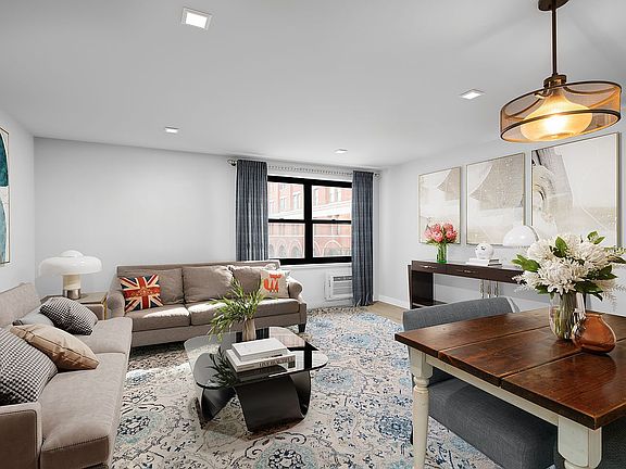 2nd image of 125 Barrow St APT 3A