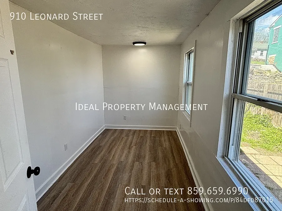 2 bed, $1,100 — Photo 4
