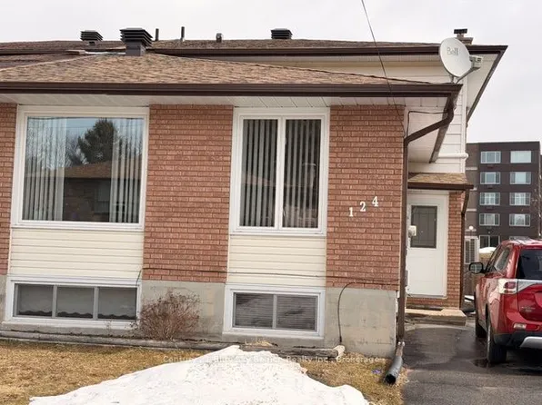 124 Blair St, North Bay, ON P1A 4E7