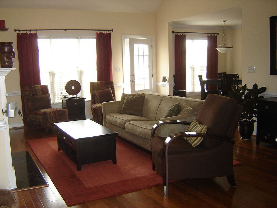 2nd image of 2715 Camille Dr