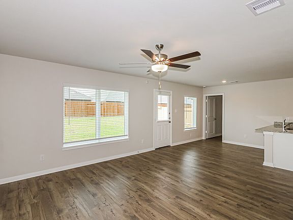 5th image of 409 San Miguel Creek Dr