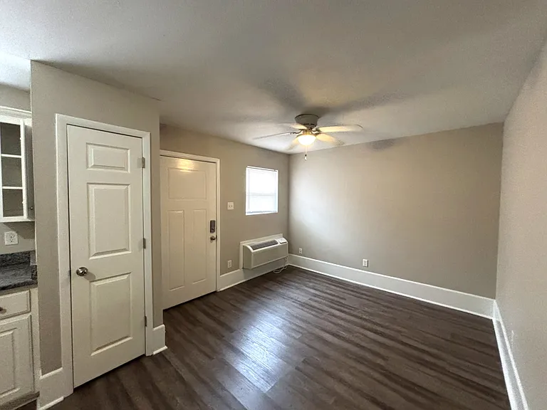 320 Clint Rd #A — Photo 3