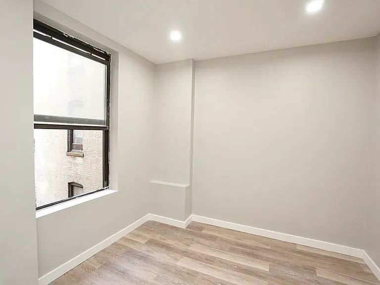 838 Riverside Dr #3A — Photo 6
