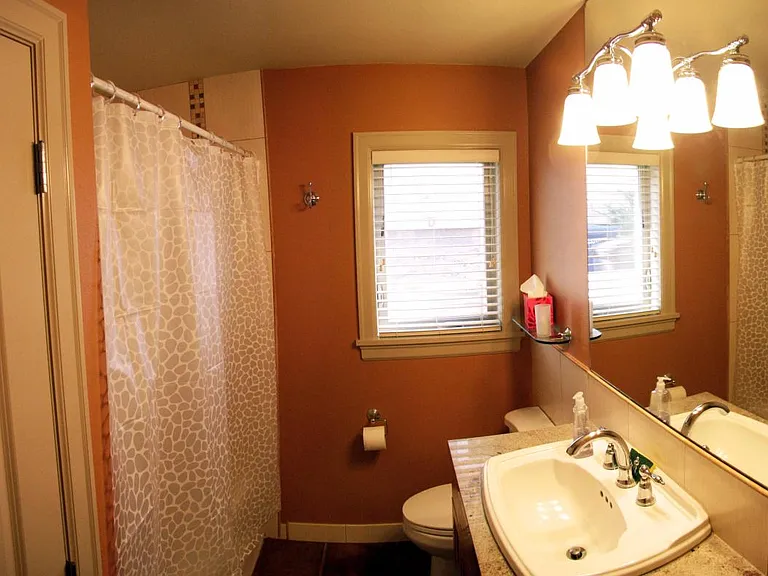 102 Galer St #102 — Photo 16