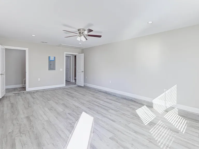 913 N Lemacks St — Photo 27