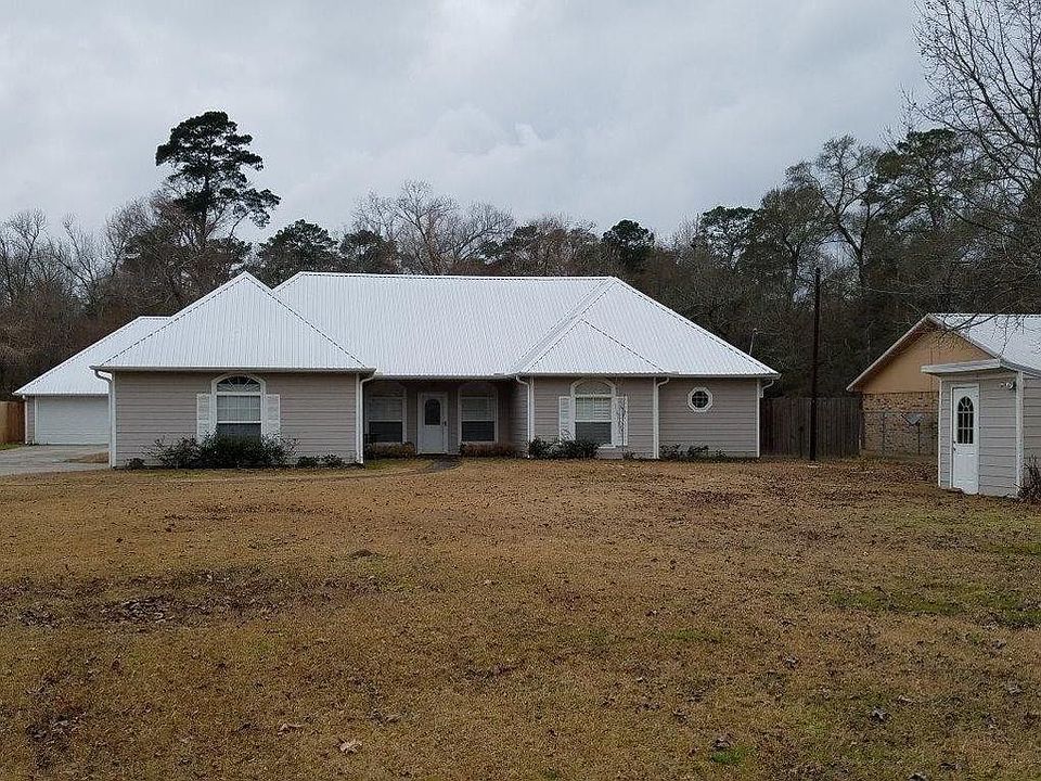 1st image of 25507 Wildwood Ln