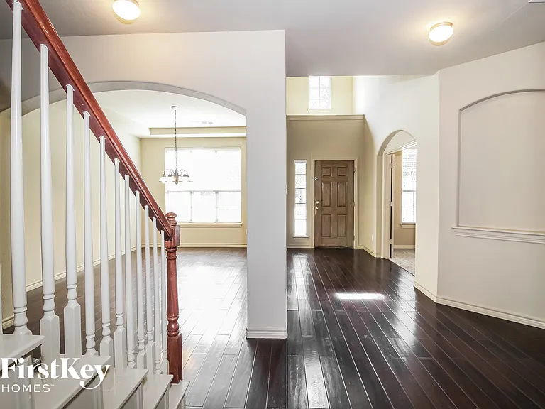 12832 Travers Trl — Photo 3