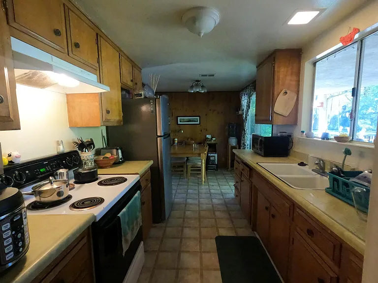 533 Scripps Dr — Photo 13