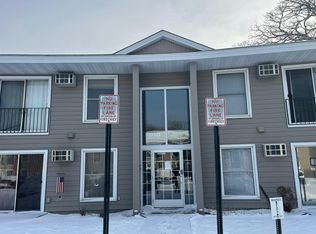 910 6th St S APT 1, Hopkins, MN 55343