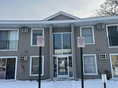 910 6th St S APT 1, Hopkins, MN, 55343