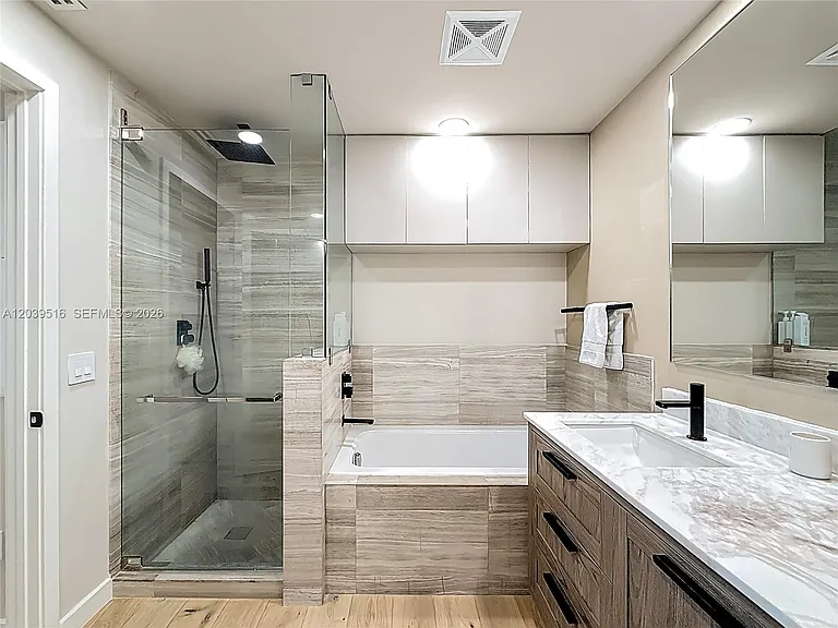 350 Ocean Dr #305N — Photo 24