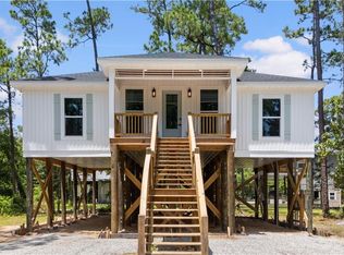 710 Alabama Ave, Dauphin Island, AL 36528