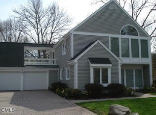 34 Barnes Rd #34, Stamford, CT 06902