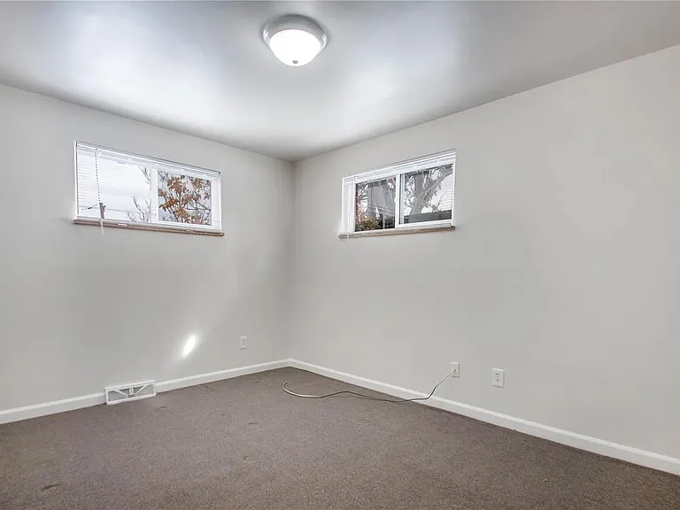 824 Xavier St — Photo 1